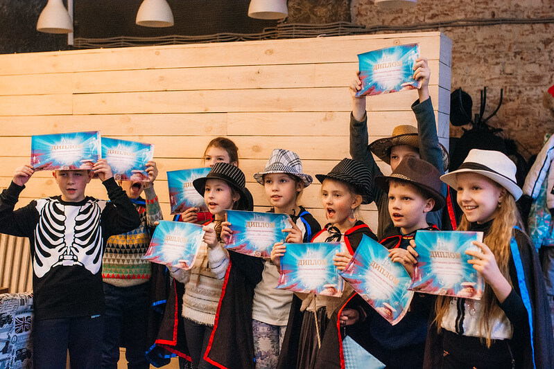 Как отметить Новый год классом — идеи для младших школьников в Перми